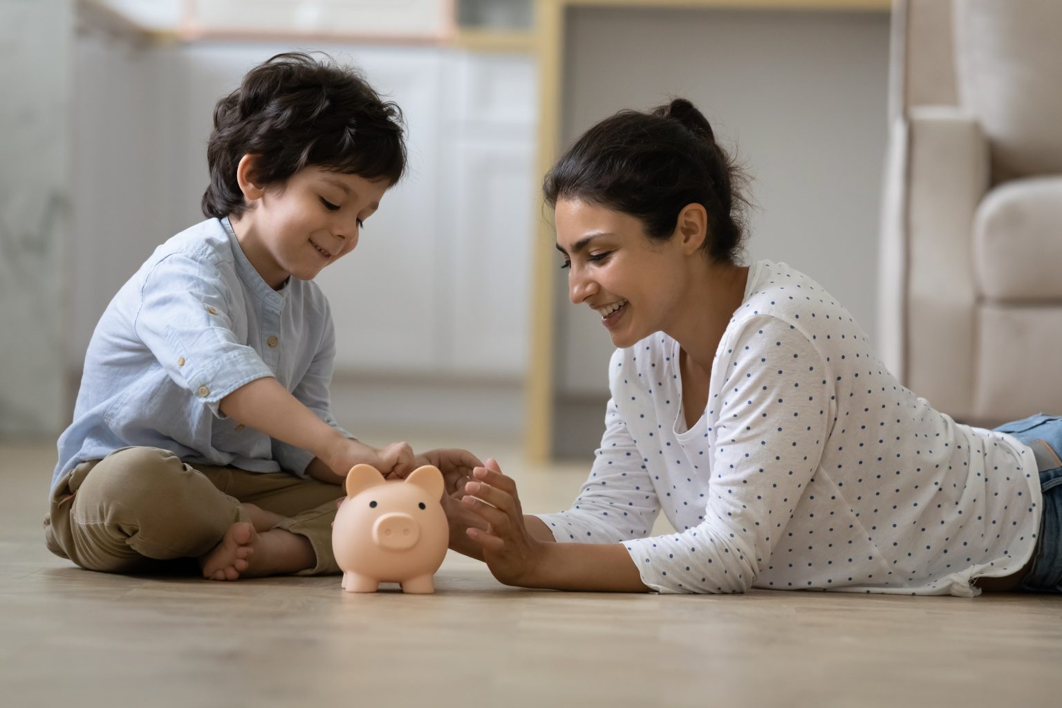 Cent-sible Ways to Teach Kids Healthy Money Habits – CCParent